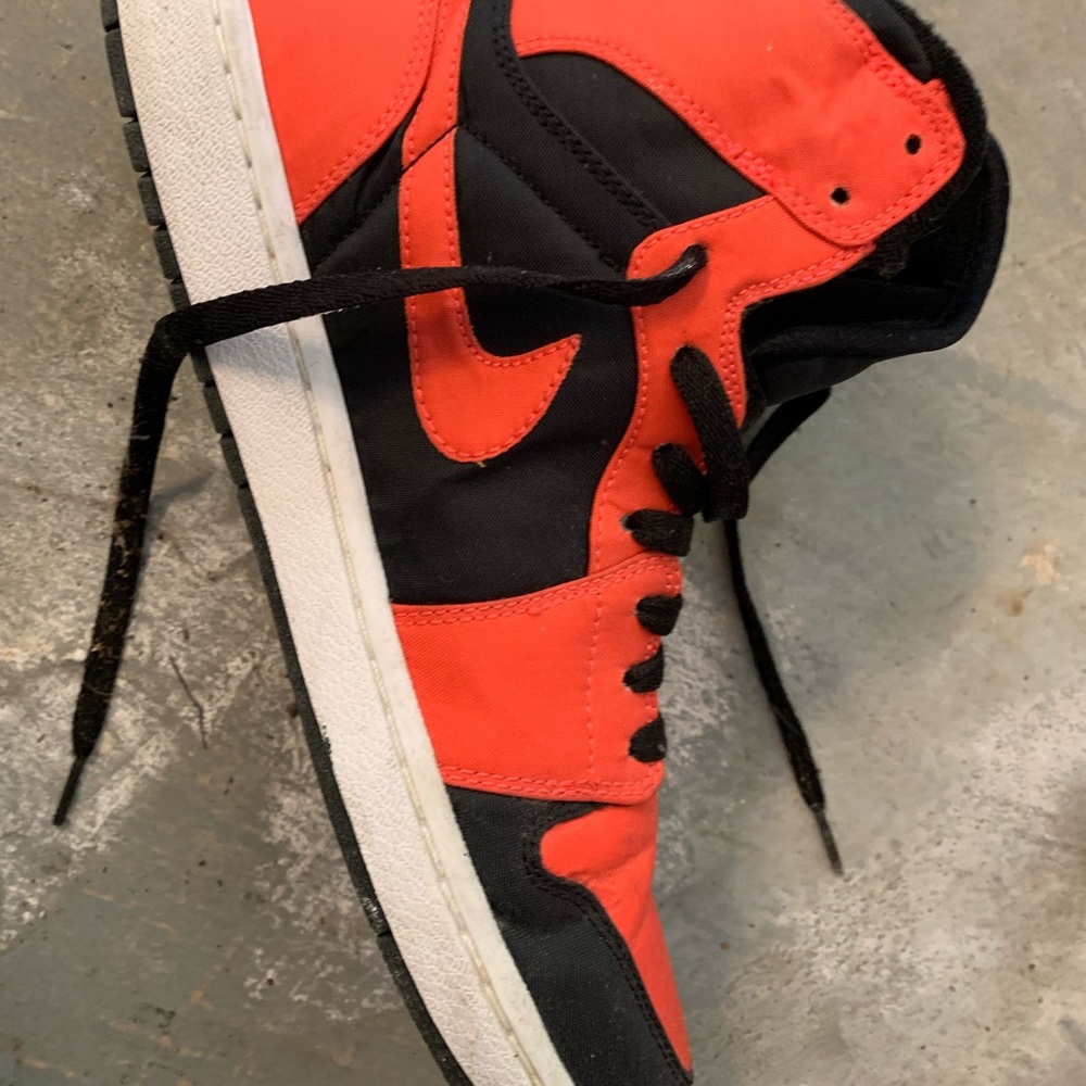High top Nike